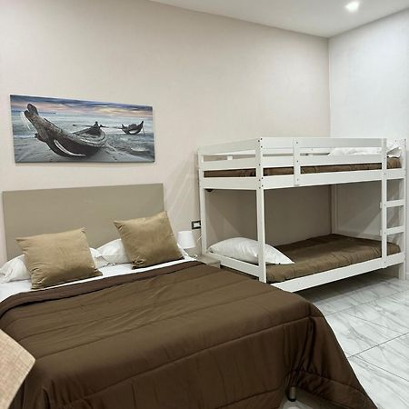 Toledo Terminal Center Apartman Nápoly Kültér fotó