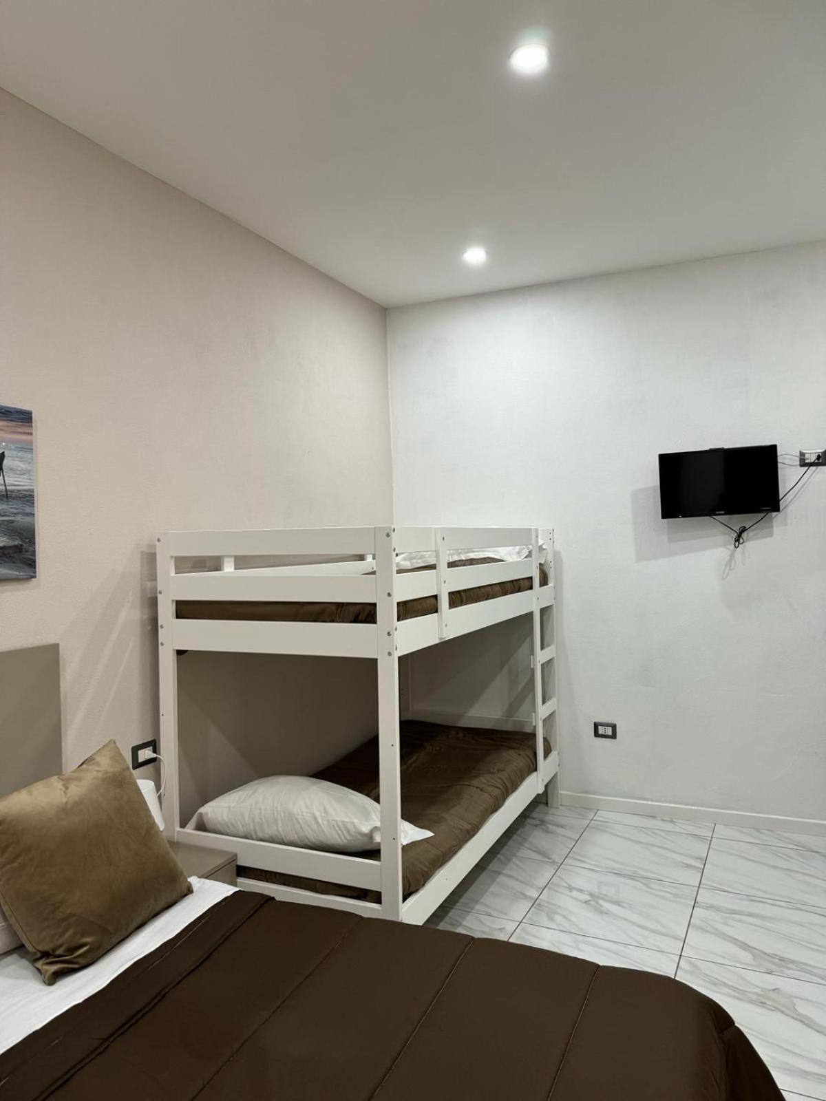 Toledo Terminal Center Apartman Nápoly Kültér fotó